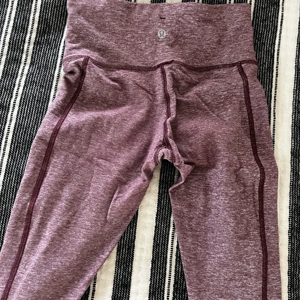Lululemon size 0 yoga pants